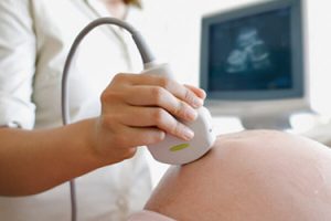 Lịch khám thai định kỳ chuẩn – mẹ bầu nên biết